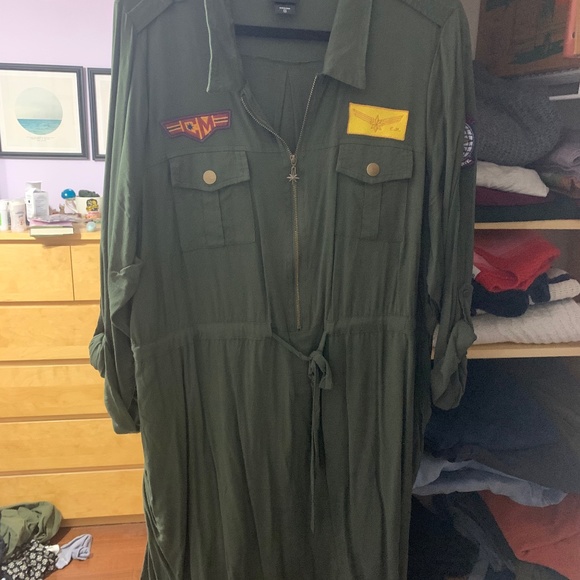 Plus Size Captain Marvel Dress - Picture 1 of 3